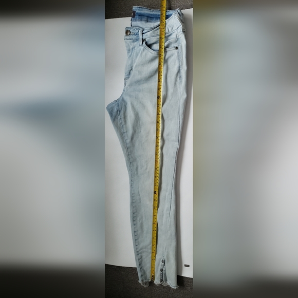 NYDJ AMI SKINNY ANKLE  Stars 🌟 Details Light Denim Blue Jeans Size 8P - Picture 8 of 11